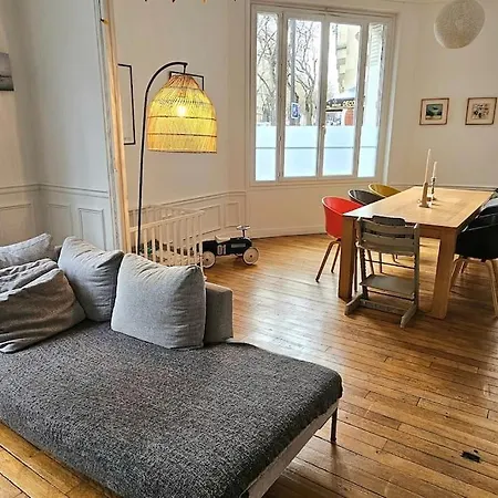 140m2 Haussmannian Familial Flat 16, At Clement's Apartment *