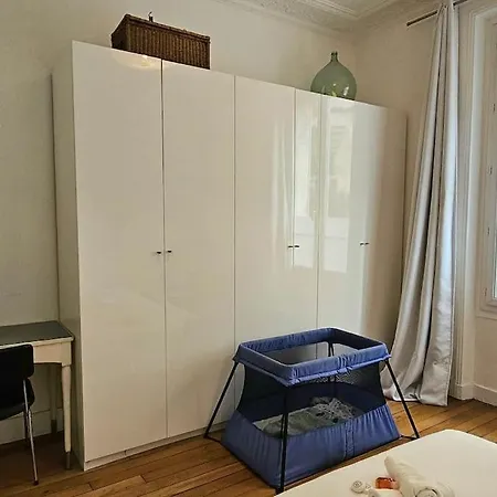 140m2 Haussmannian Familial Flat 16, At Clement's