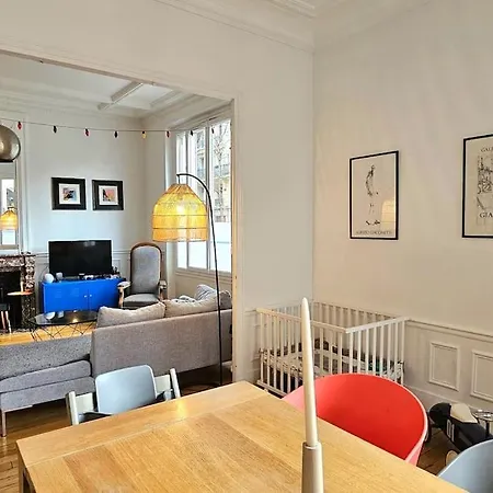 140m2 Haussmannian Familial Flat 16, At Clement's *