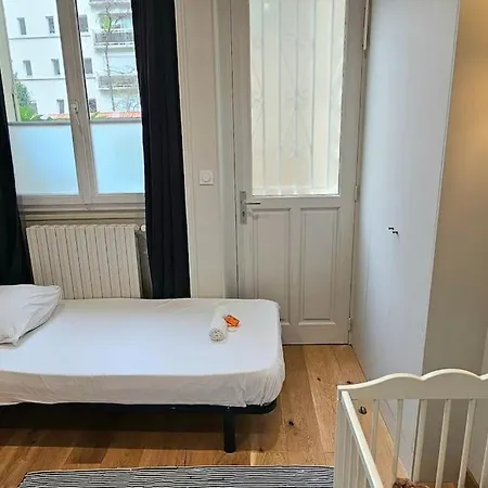 140m2 Haussmannian Familial Flat 16, At Clement's Apartment
