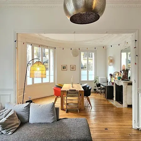140m2 Haussmannian Familial Flat 16, At Clement's Apartment *